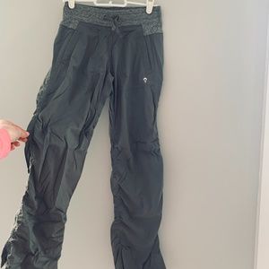 Ivivva pants